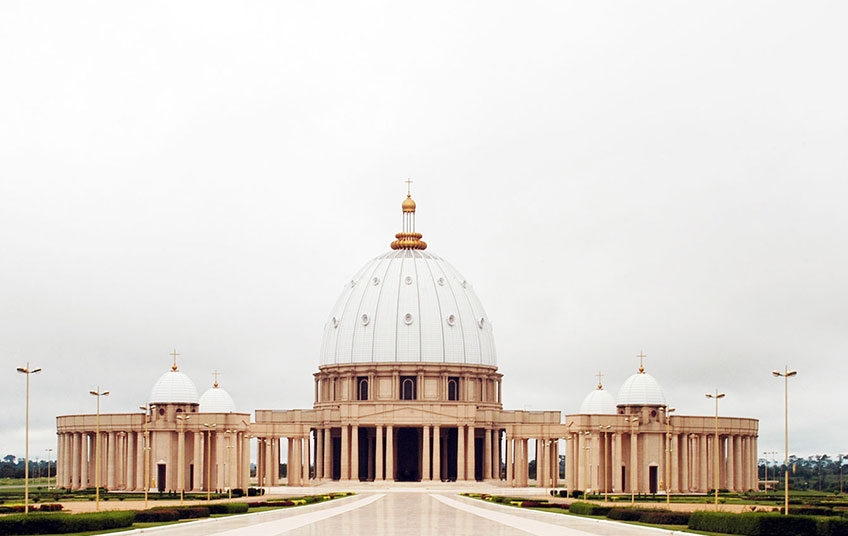 LA BASILIQUE NOTRE-DAME DE LA PAIX DE YAMOUSSOUKRO